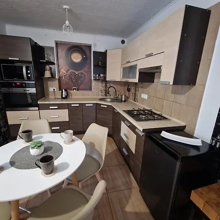 Apartamenty, Somea Устронь