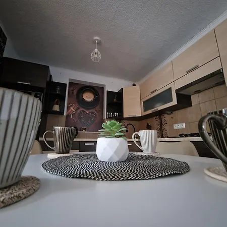 Apartamenty, Somea Гостьовий будинок