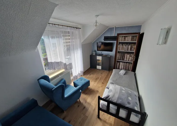 Apartamenty, Somea אוסטראון