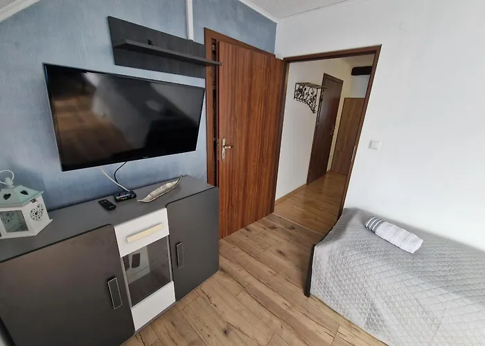 בית הארחה Apartamenty, Somea 3*