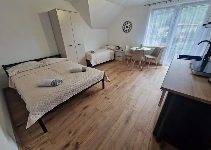 בית הארחה Apartamenty, Somea 3*