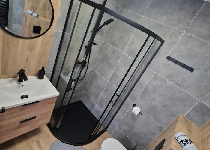 Apartamenty, Somea בית הארחה 3*