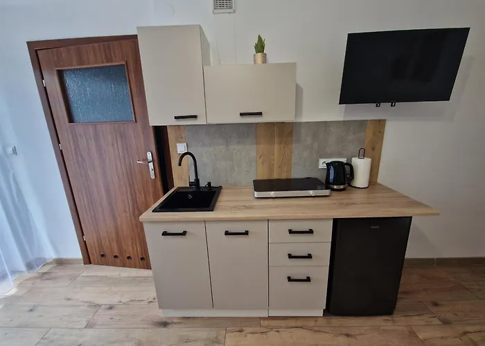 בית הארחה Apartamenty, Somea 3*